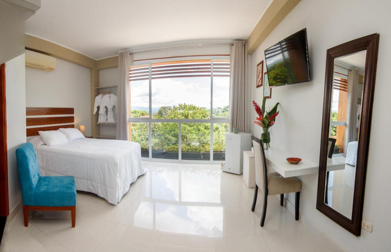 Vuelo 78 Hotel Tarapoto Bagian luar foto