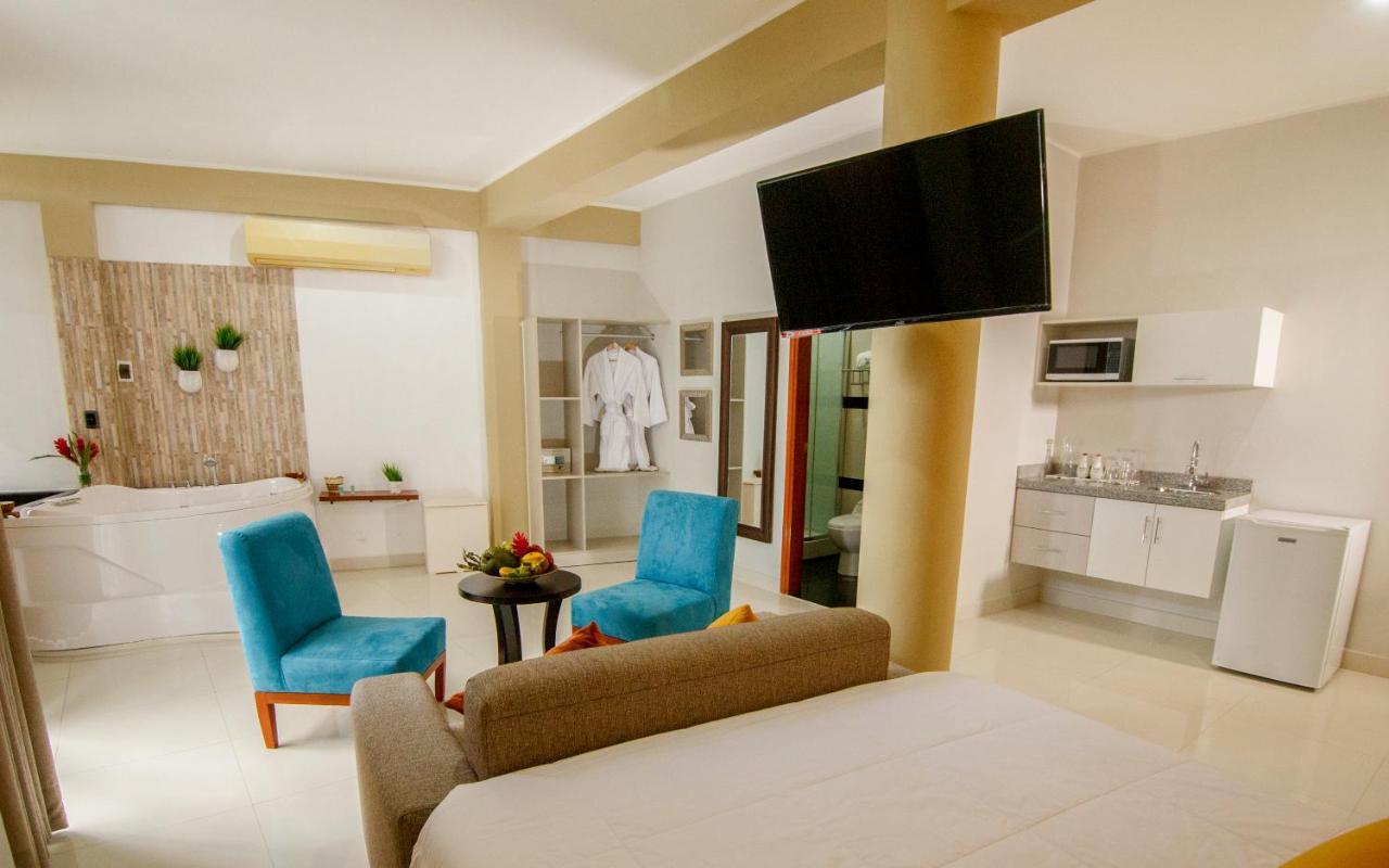 Vuelo 78 Hotel Tarapoto Bagian luar foto