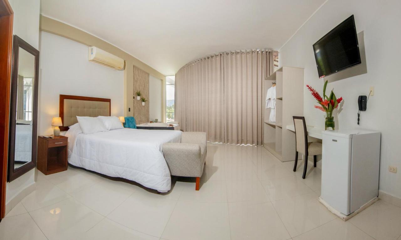 Vuelo 78 Hotel Tarapoto Bagian luar foto